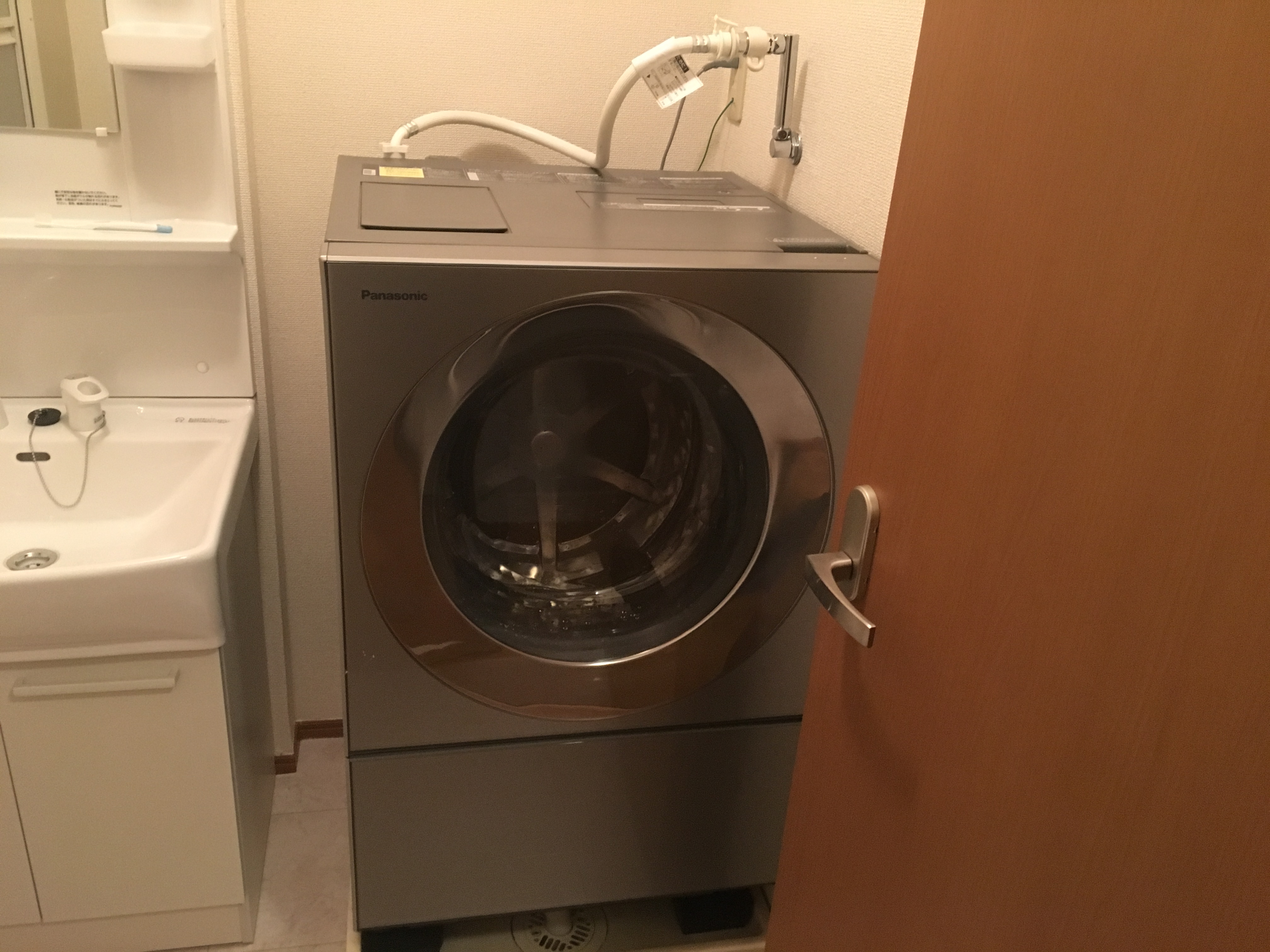 東京都練馬区北町ドラム式洗濯機・壁ピタ水栓取り付け【みらいお